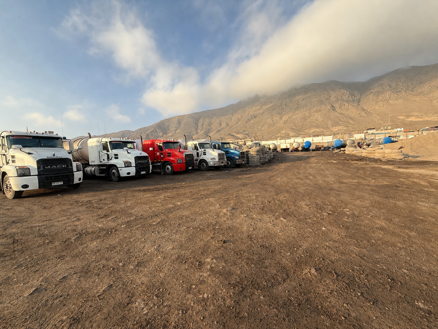 Flota de camiones Mack atendidos por DieselFix